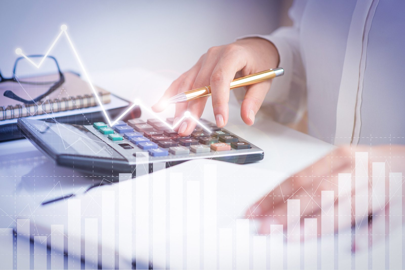 Cliente en asesoría con Estrategia Financiera e Impuestos