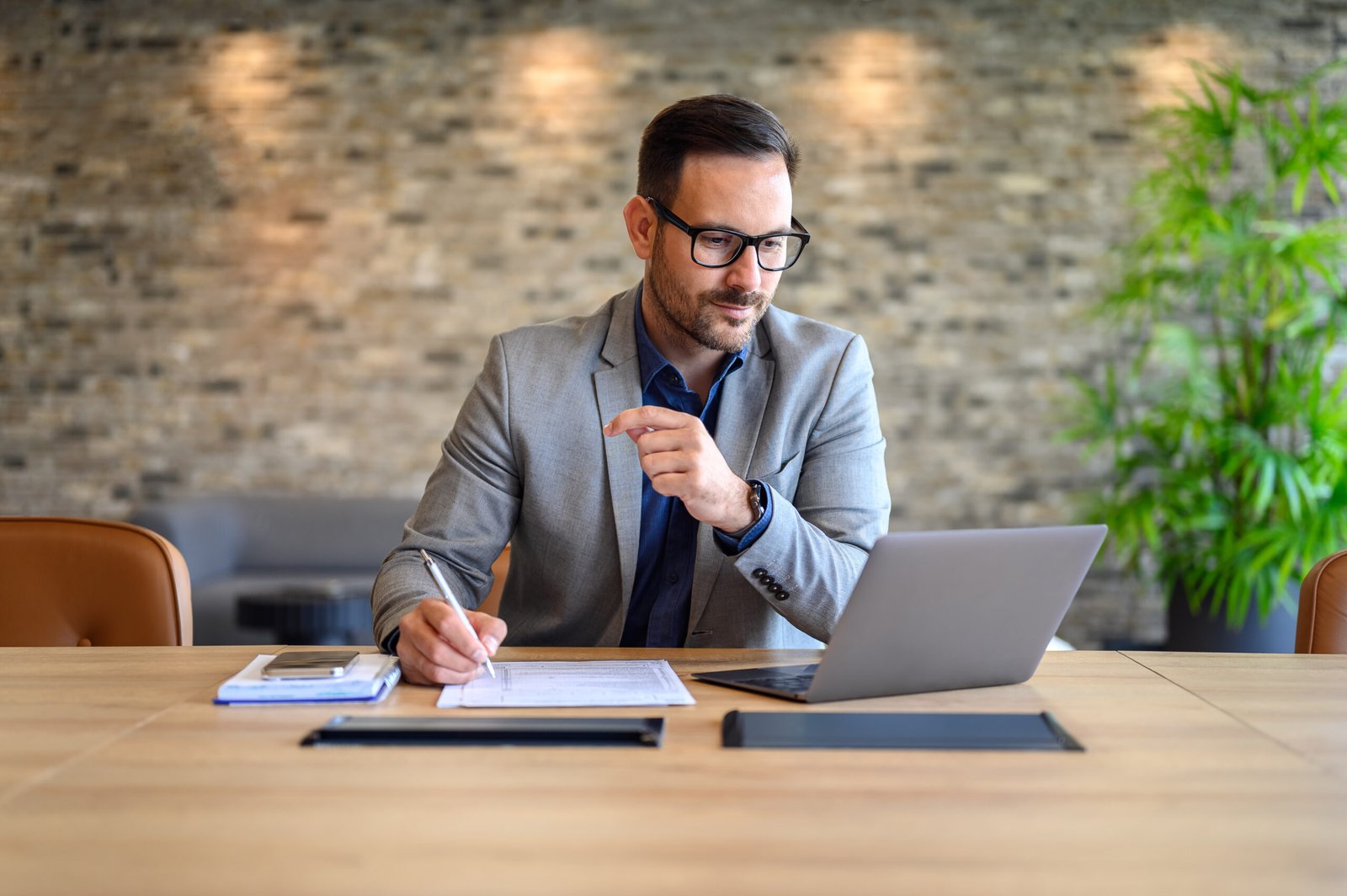 Trabajo contable y financiero en detalle